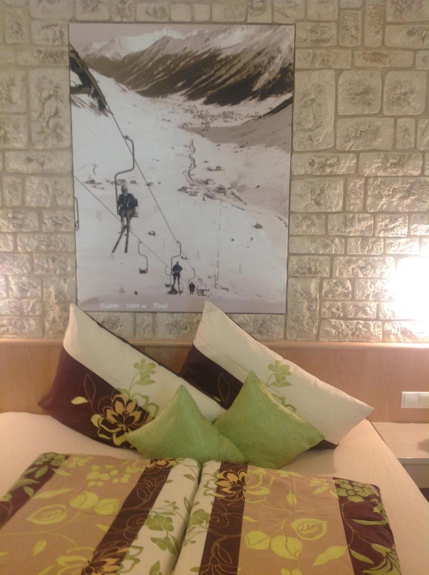 Fabienne Apartment Galtur Bagian luar foto