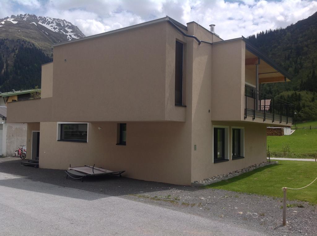 Fabienne Apartment Galtur Ruang foto